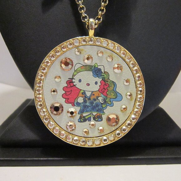TARINA TARANTINO PEACE LOVE & SPARKLE HIPPIE HELLO KITTY MEDALLION NECKLACE~HTF - Picture 1 of 7